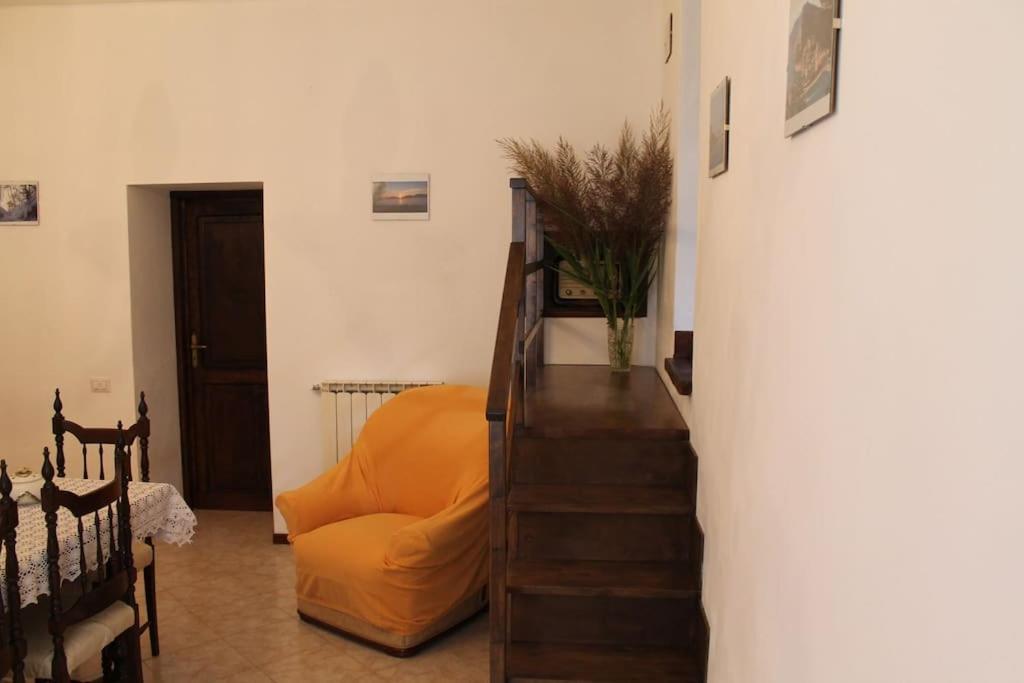 Casa Nel Borgo Antico Villa Quaratica Exterior photo